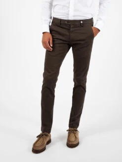 Pantaloni Slim In Cotone Moro