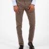 Pantaloni Slim Lavorato Marrone Chiaro -Obey Negozio myths pantaloni slim lavorato marrone chiaro1