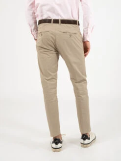 Pantaloni Chino Con Pinces Tortora 7 Pantaloni Chino Con Pinces Tortora -Obey Negozio stimm pantaloni chino con pinces tortora3